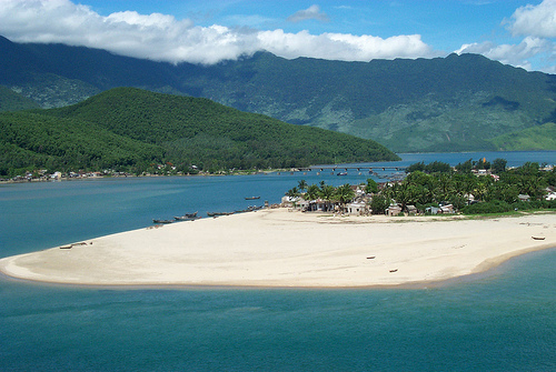 Lang Co Beach, Danang