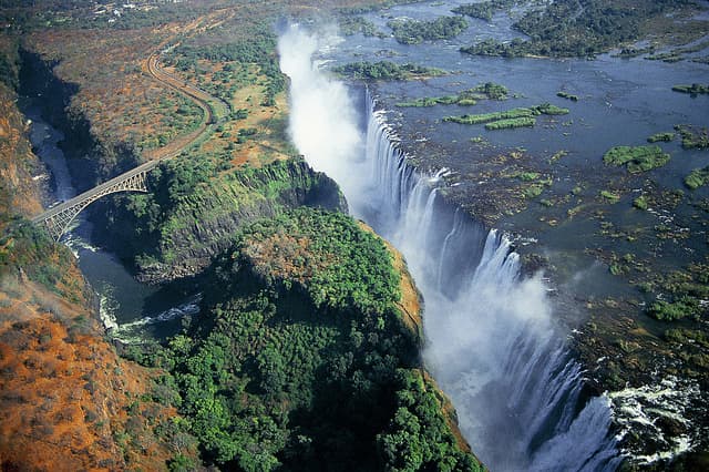 3 Great Places to Visit in Zambia | Big Five